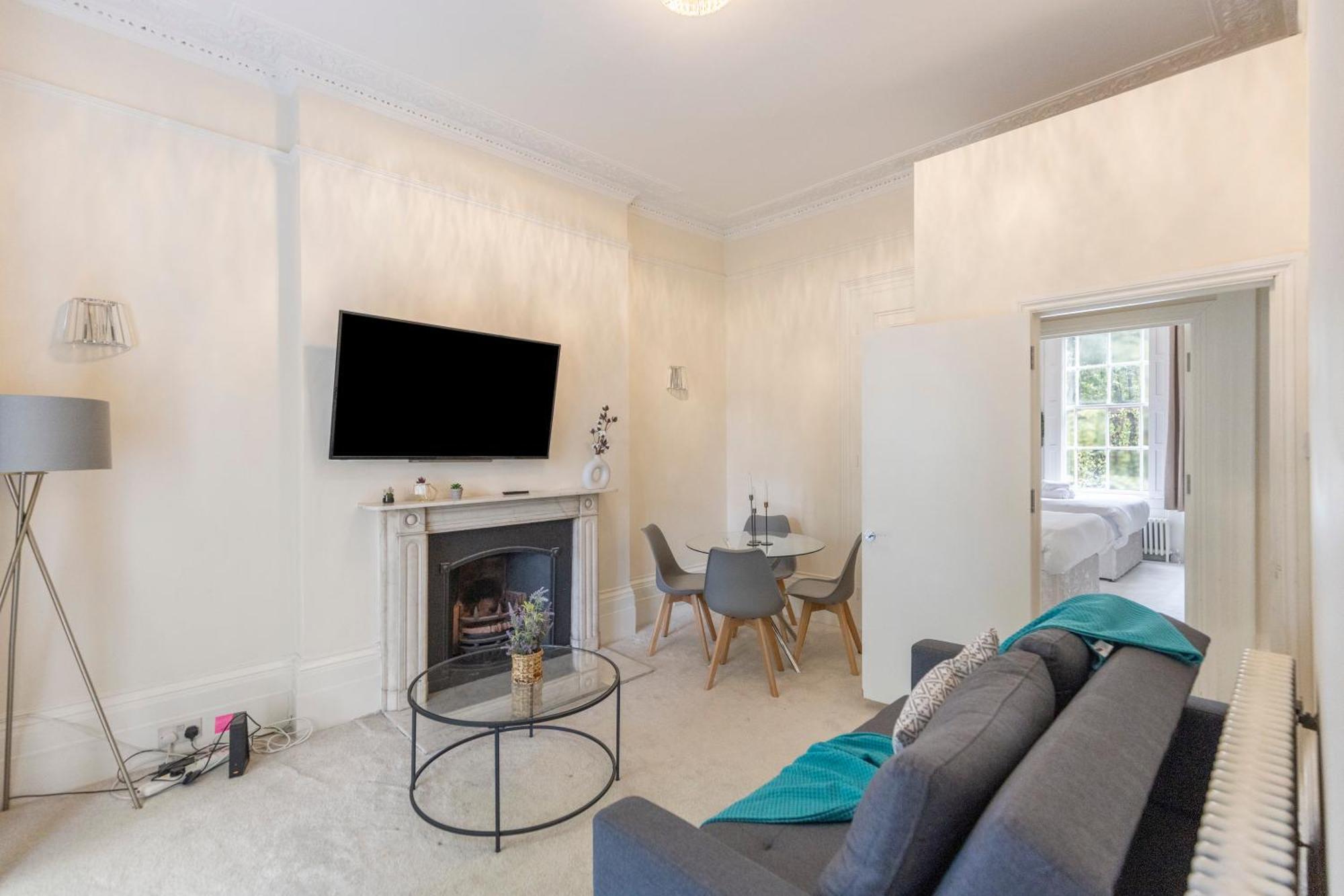 شقة Regent'S Square Charming Flat لندن المظهر الخارجي الصورة